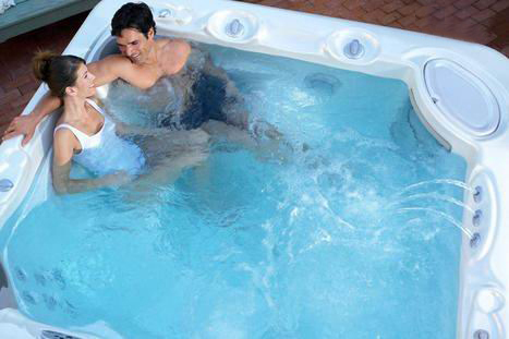 Đa dạng bồn tắm với thiết bị vệ sinh Toto